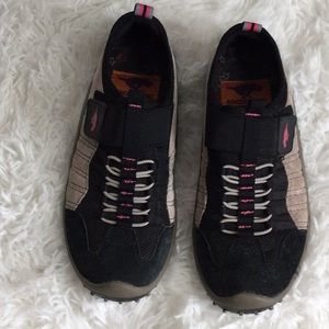 Rocket Dog slip on Velcro shoe